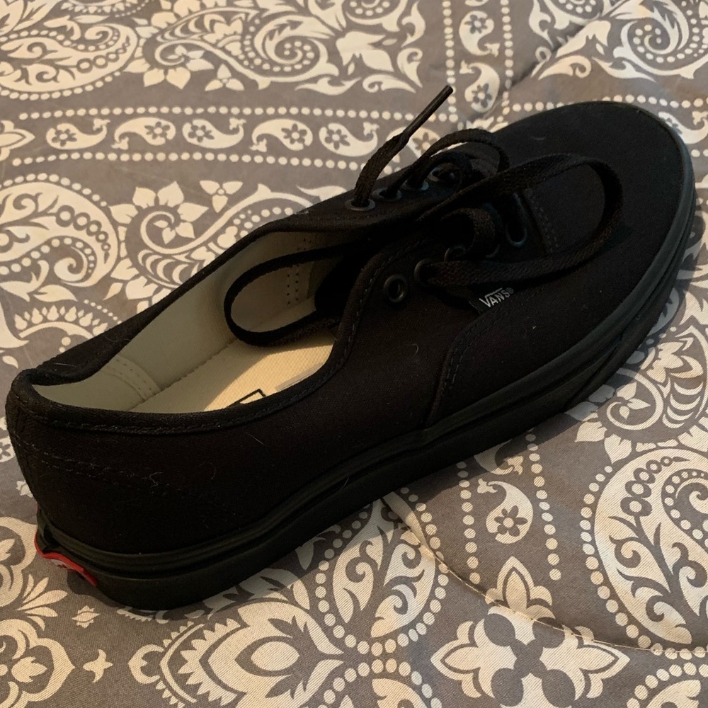 NWT All Black Vans